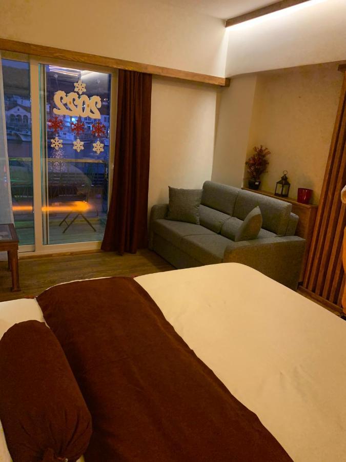 Palmiye Konuk Evi Foça Ngoại thất bức ảnh